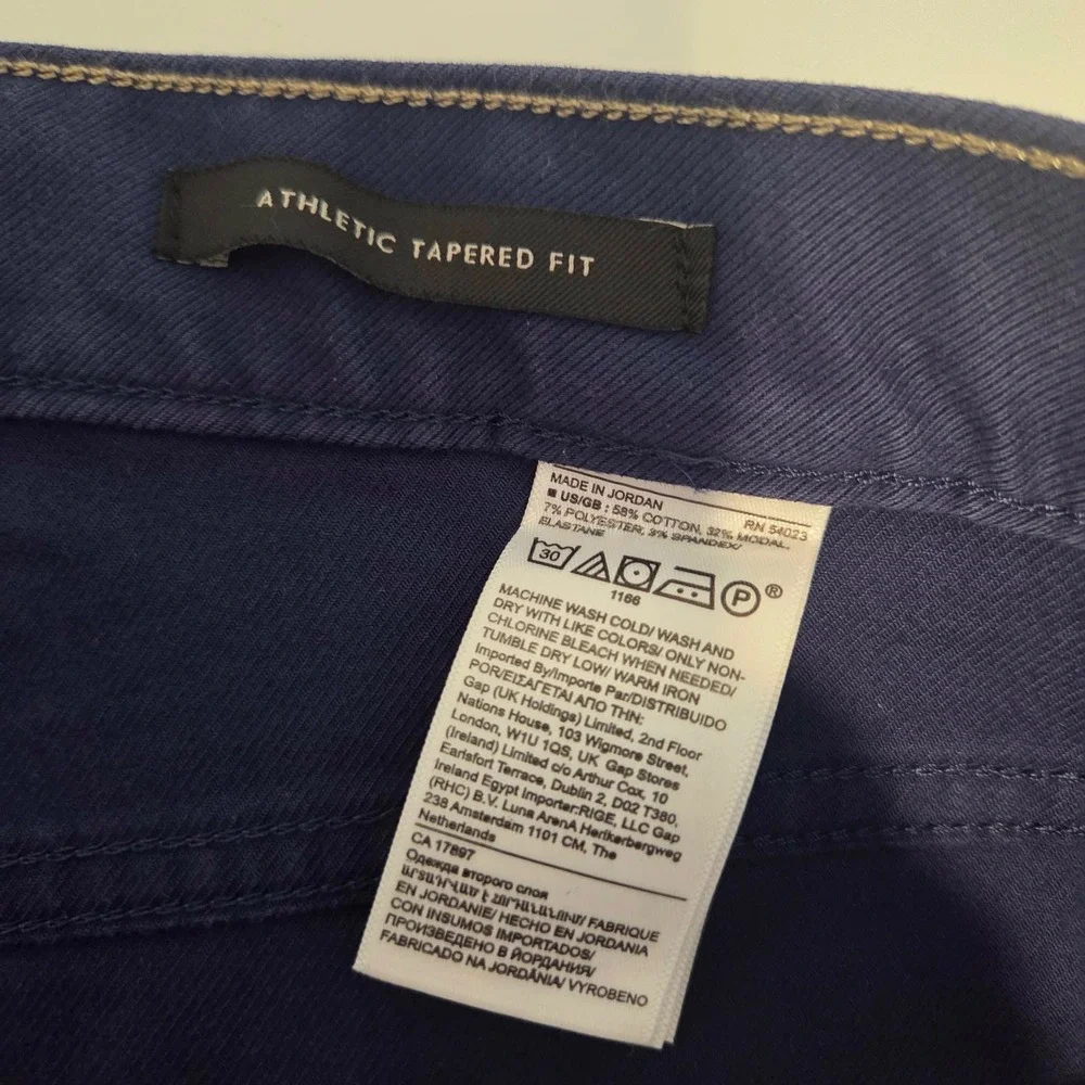 Banana Republic Traveler Pants Mens 36x32 Navy Blue Athletic Tapered Fit Chino